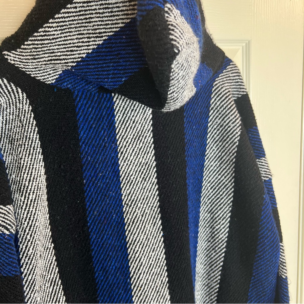 Striped Hooded Rug Poncho - Picture 12 of 17